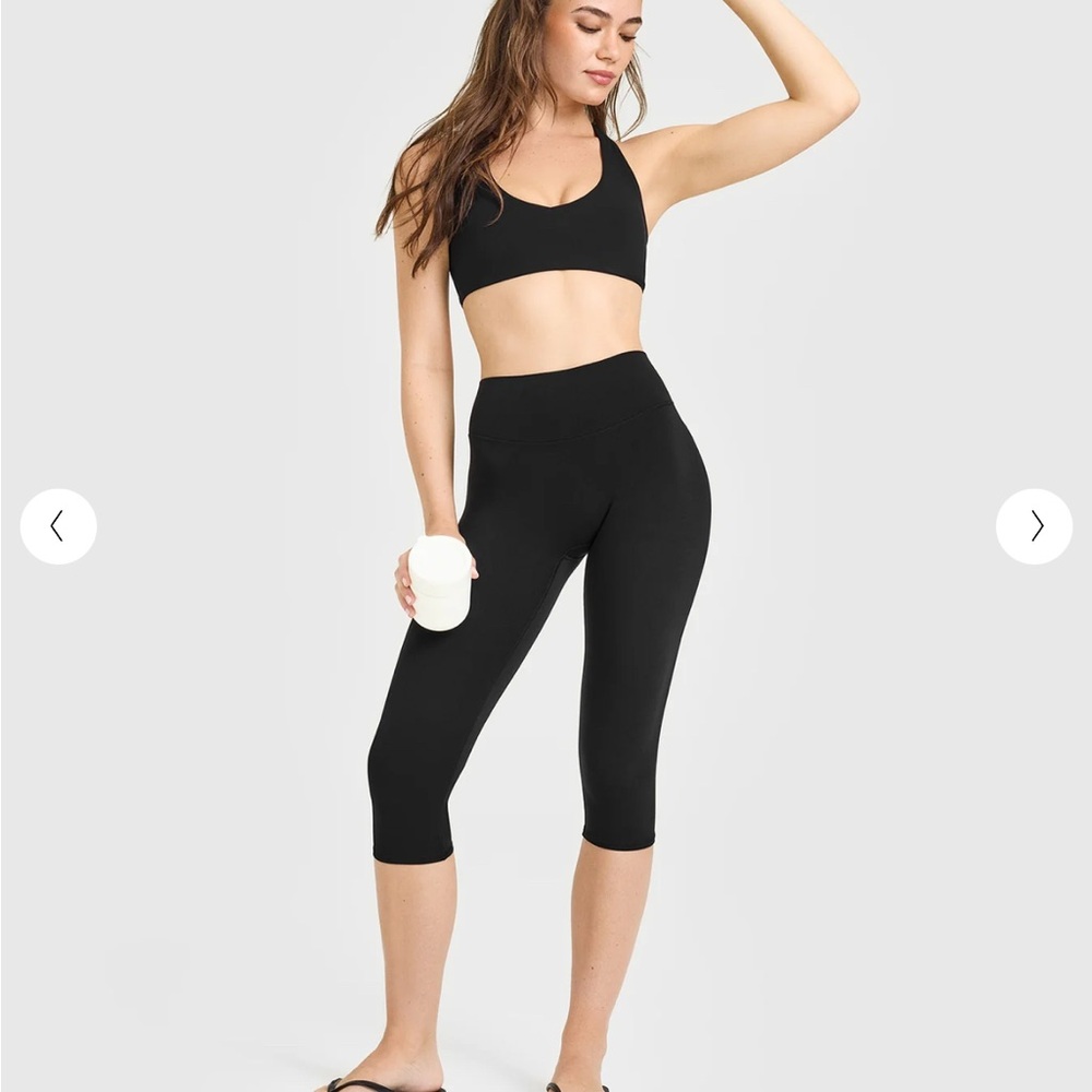 BRAND NEW NWT Oner Active Black Capri leggings